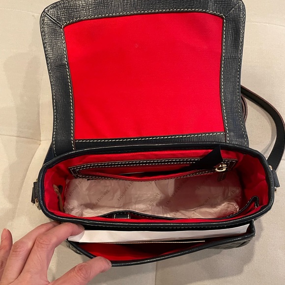 dooney and bourke retro embossed blue leather Safari crossbody Bag - Picture 11 of 13